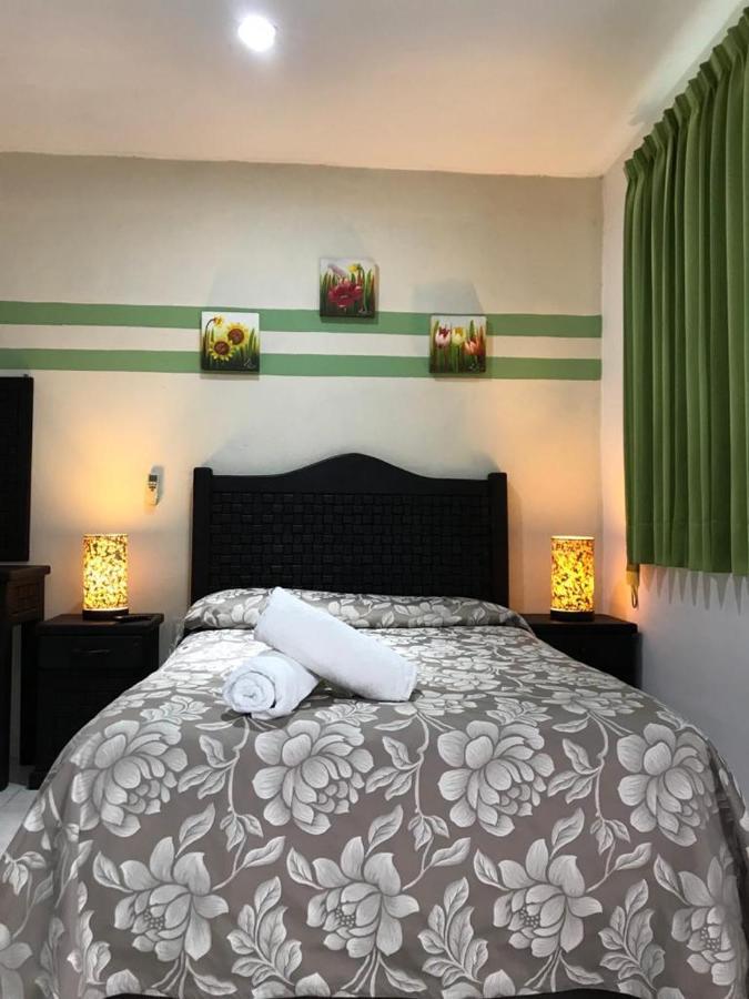 Terracota Corner Rooms แคมเปเช ภายนอก รูปภาพ