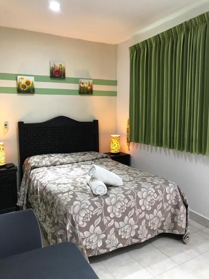Terracota Corner Rooms แคมเปเช ภายนอก รูปภาพ