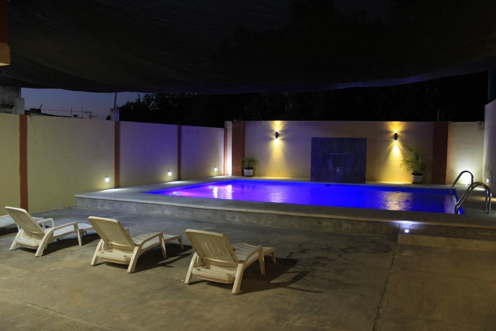 Terracota Corner Rooms แคมเปเช ภายนอก รูปภาพ