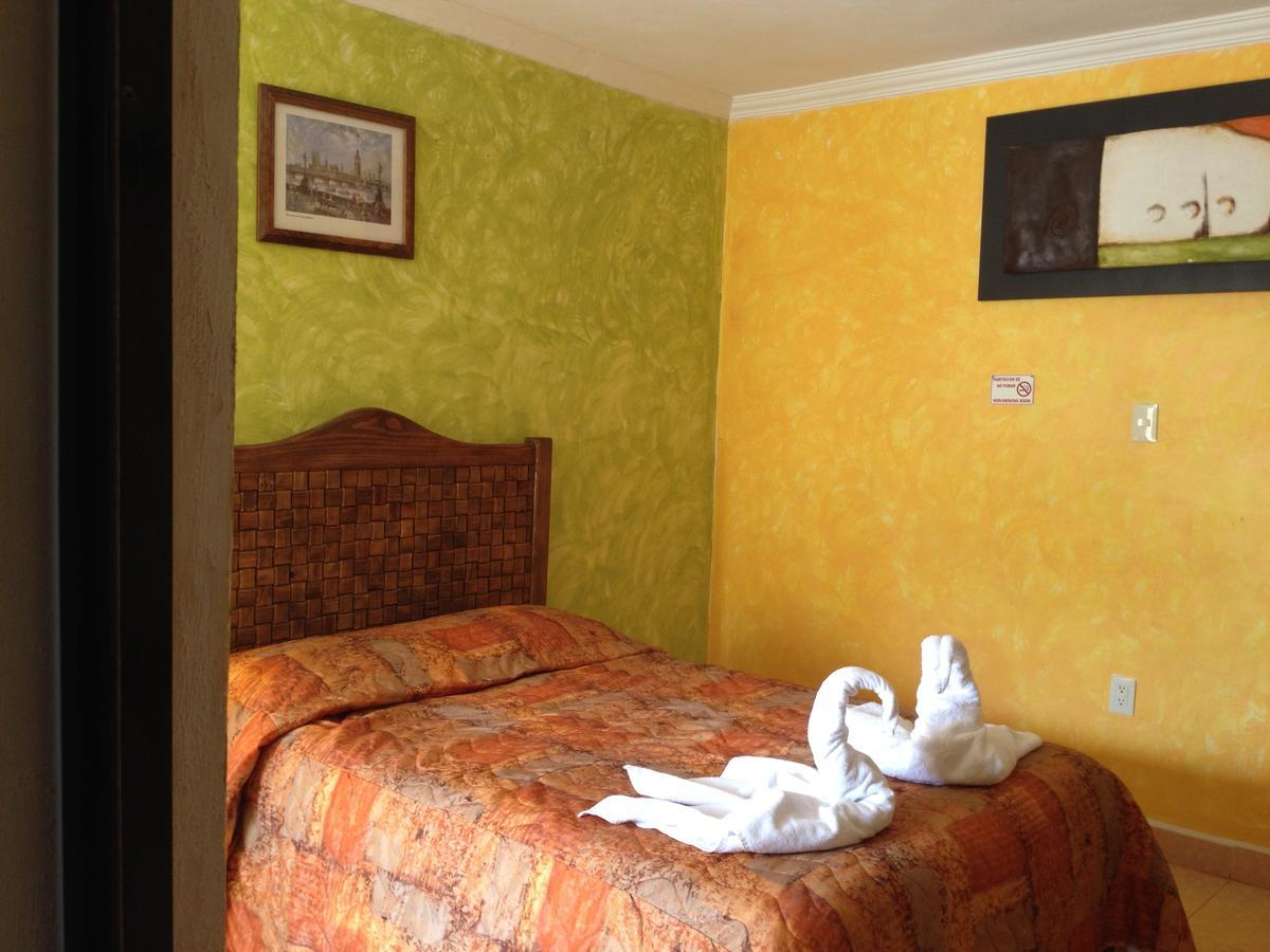 Terracota Corner Rooms แคมเปเช ภายนอก รูปภาพ