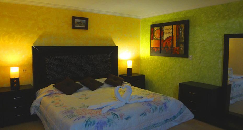 Terracota Corner Rooms แคมเปเช ภายนอก รูปภาพ